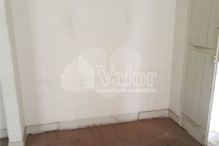 Casa Térrea com 2 dormitórios.