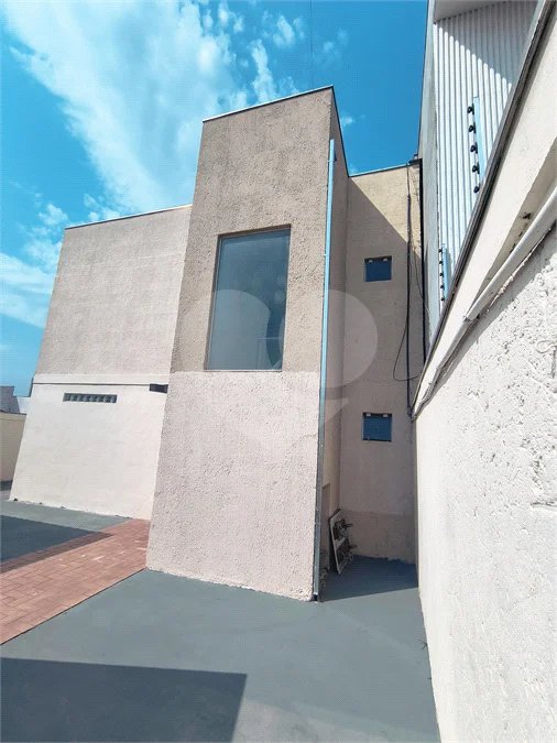 Casa com Suíte Master, Closet, Piscina e Espaço Gourmet Próxima ao Parque Ecológico- 03 quartos -com quintal