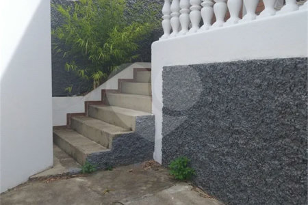 Casa à venda com 4 quartos, sendo 1 suíte,  no Centro, Vinhedo, SP