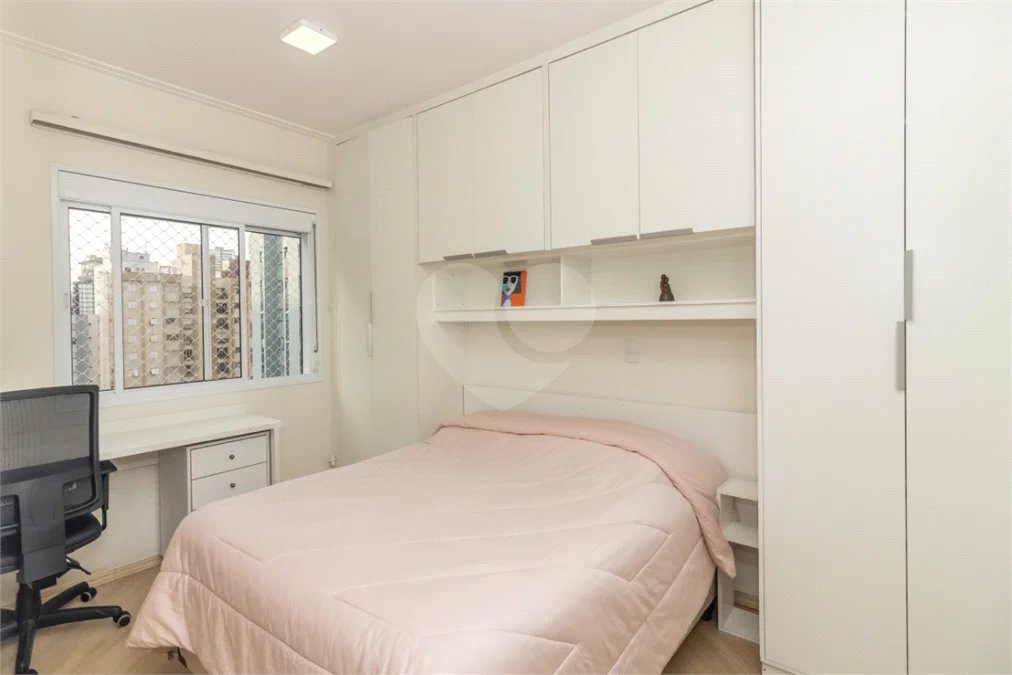 **Apartamento na Saúde 61m² | 2 dormitórios | 1 suíte | 2 vagas | depósito privativo**