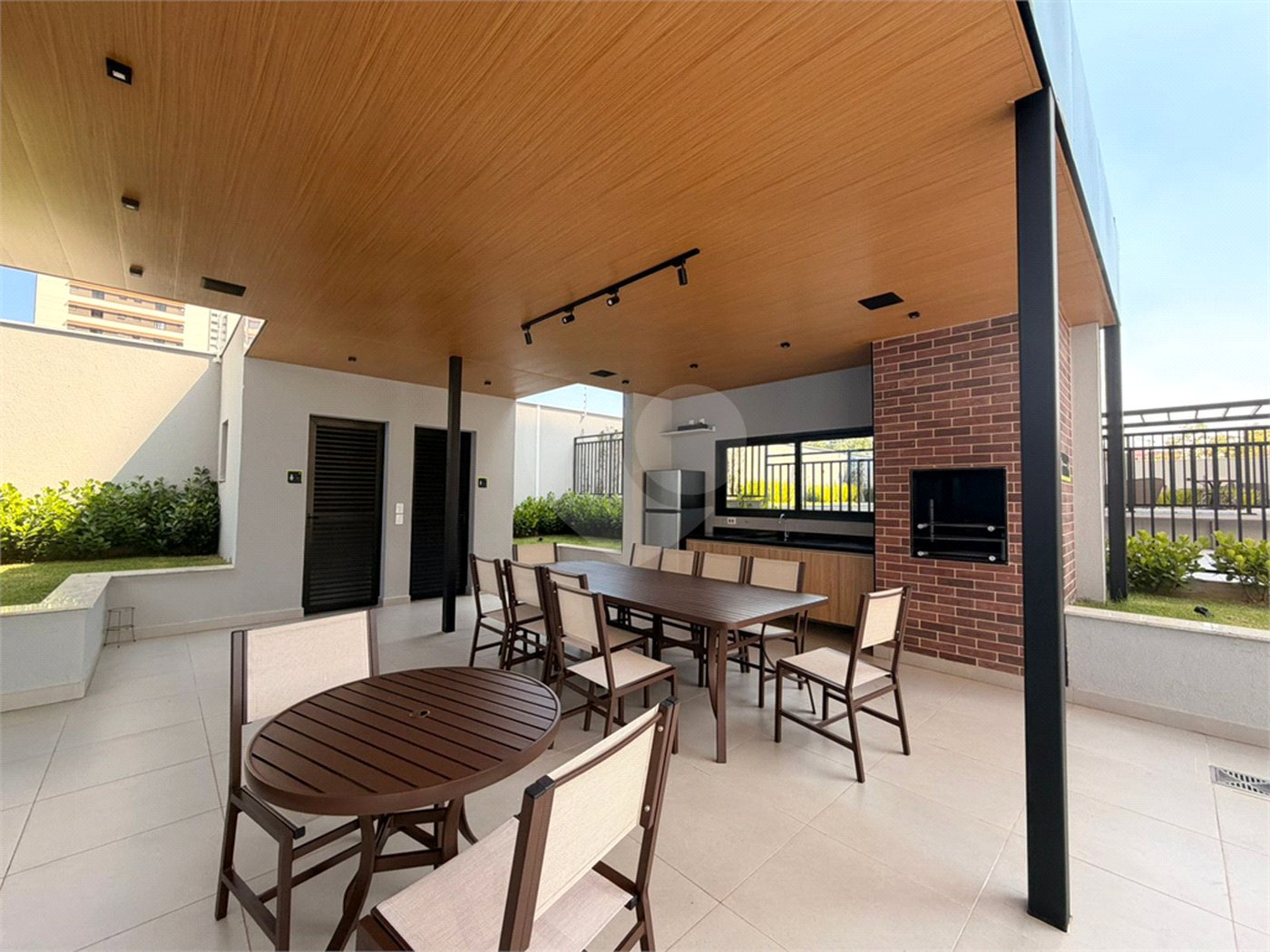Apartamento à venda ou para alugar com 2 quartos, sendo 1 suíte, em Parque Campolim, Sorocaba, SP
