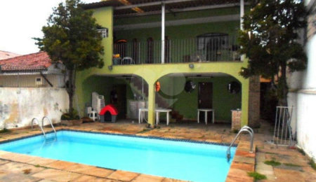 Sobrado à venda com 4 quartos, sendo 2 suítes,  em Jardim Leonor Mendes de Barros, São Paulo, SP