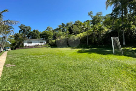 Chácara à venda com 3 quartos, sendo 1 suíte, em Chácaras Copaco, Arujá, SP