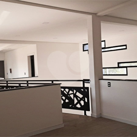 Casa à venda ou para alugar com 4 quartos, sendo 3 suítes, em Serra dos Lagos (jordanésia), Cajamar, SP