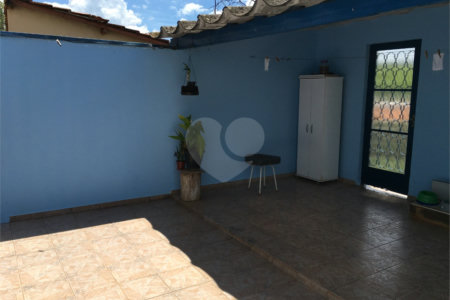Casa à venda com 4 quartos, sendo 1 suíte, no Centro, Piracaia, SP