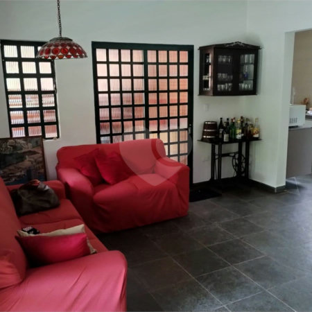 Chácara à venda com 5 quartos, sendo 4 suítes, em Week-end, Jarinu, SP