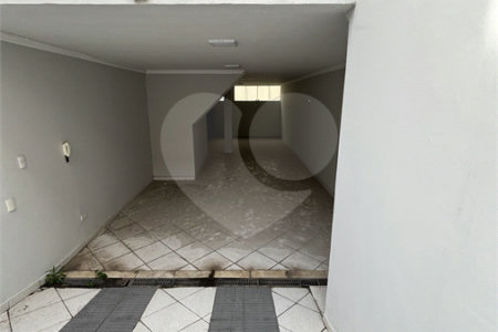 Sobrado à venda com 3 quartos, sendo 1 suíte, em Vila Invernada, São Paulo, SP
