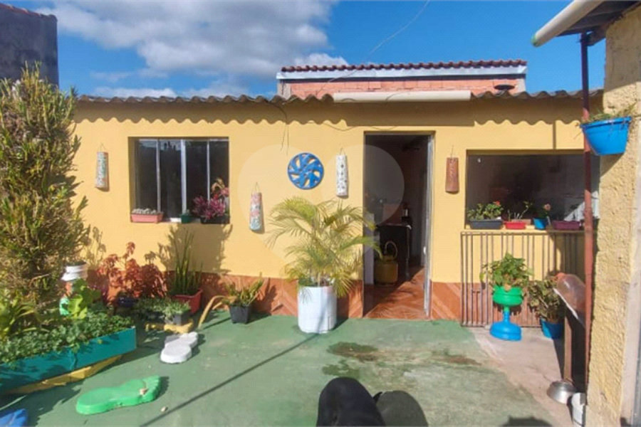 Casa Térrea à venda com 3 quartos em Terra Preta (terra Preta), Mairiporã, SP