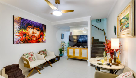 Casa à venda com 3 quartos, sendo 1 suíte,  no condomínio Village Bahamas, São Paulo - SP