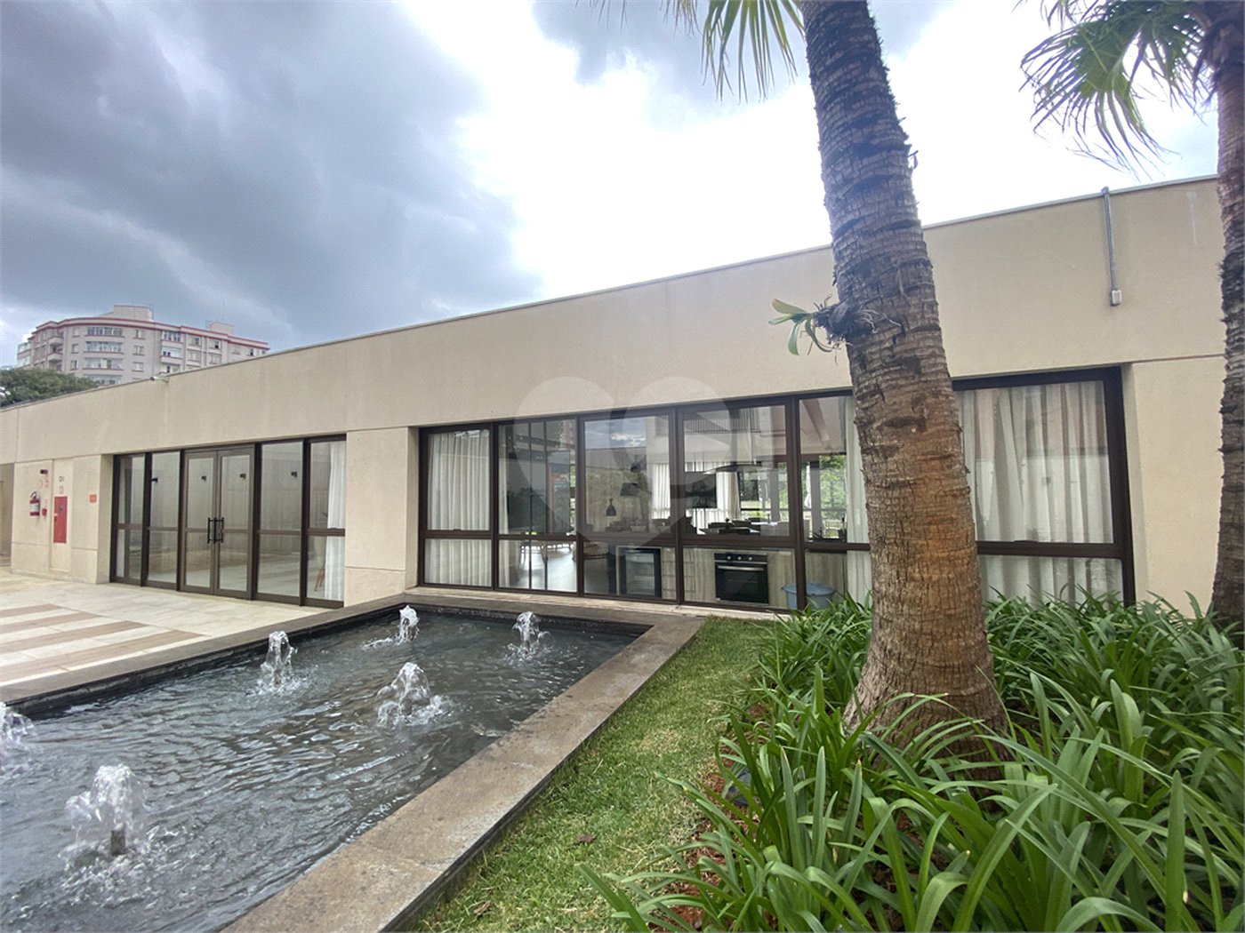 Apartamento à venda com 2 quartos, sendo 1 suíte,  em Vila Monumento, São Paulo, SP