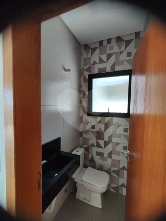 Casa à venda com 3 suítes no condomínio Terras do Vale, Caçapava - SP