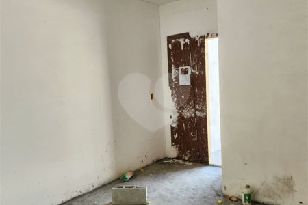 Casa à venda com 3 quartos, sendo 1 suíte, em Vila Gustavo, São Paulo, SP