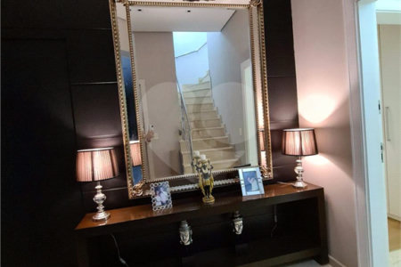 Triplex à venda com 4 suítes em Vila Oliveira, Mogi das Cruzes, SP