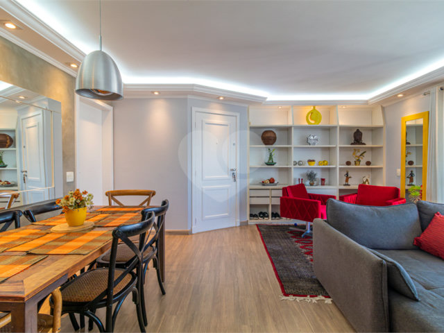 Apartamento à venda com 4 quartos, sendo 1 suíte,  em Jardim Marajoara, São Paulo, SP