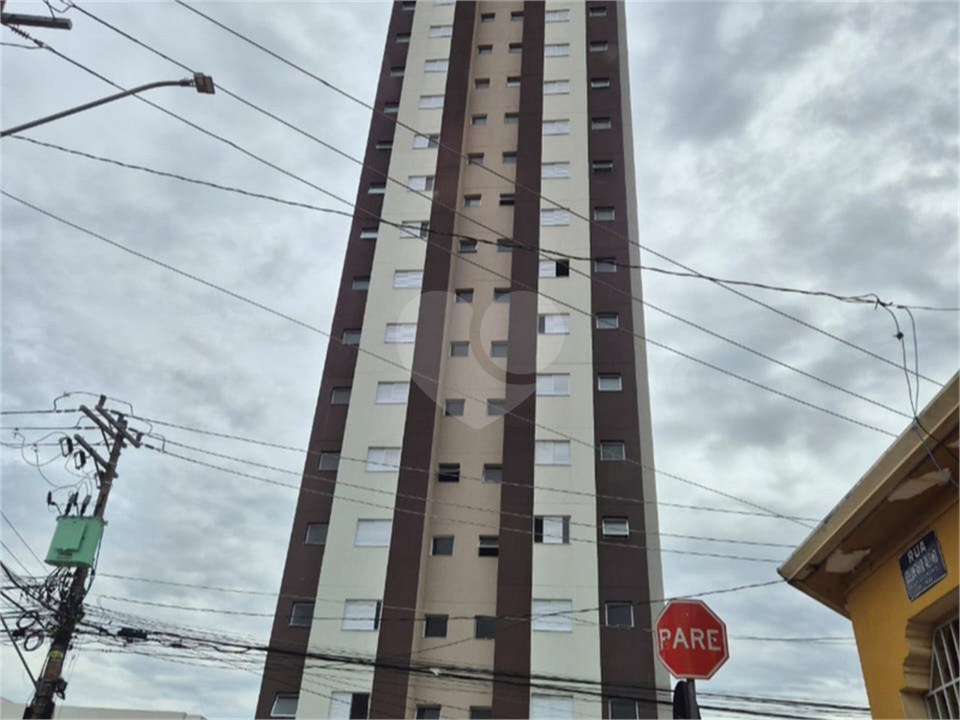 Apartamento à venda com 2 quartos, sendo 1 suíte,  em Vila Hortência, Sorocaba, SP