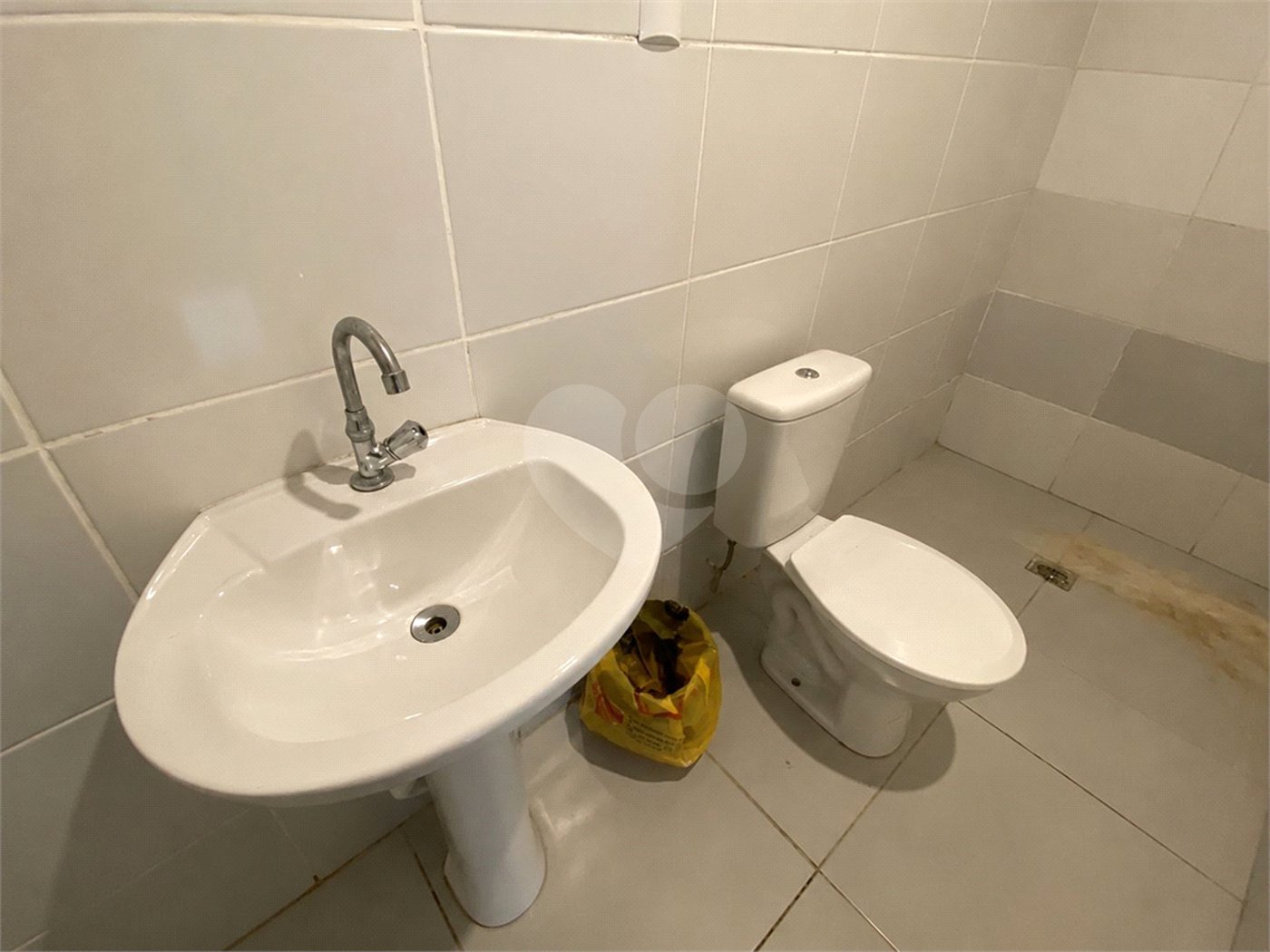 Casa à venda com 3 quartos, sendo 1 suíte, em Vila Barcelona, Sorocaba, SP