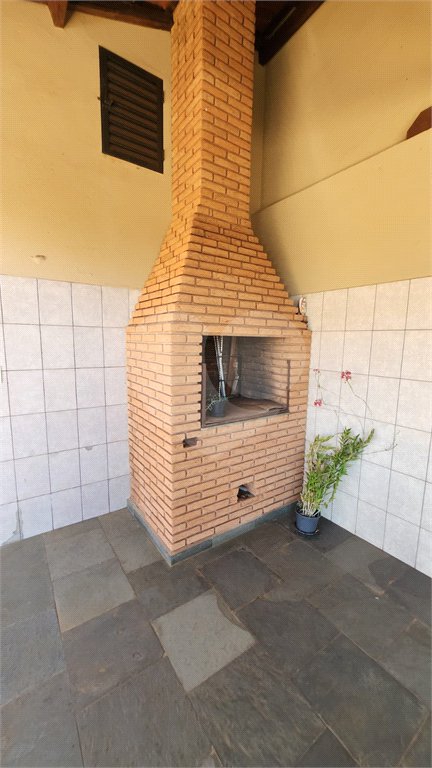 Casa à venda com 3 quartos, sendo 2 suítes, em Jardim Europa (vila Xavier), Araraquara, SP