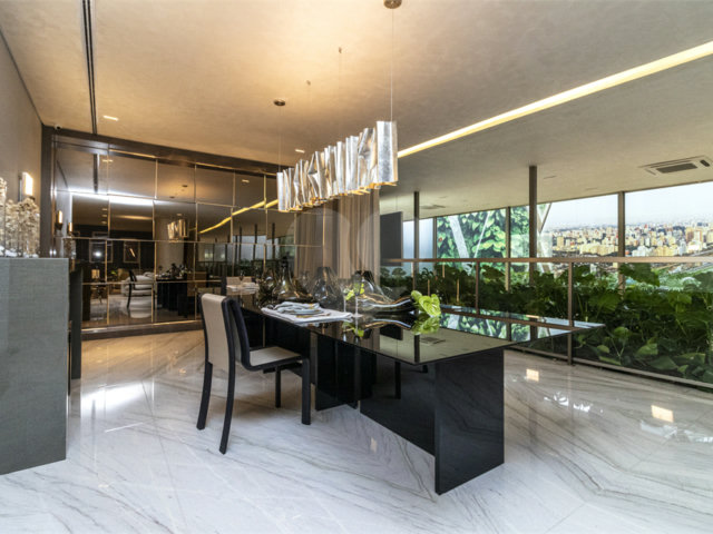 Apartamento à venda com 4 suítes em Jardim Guedala, São Paulo, SP