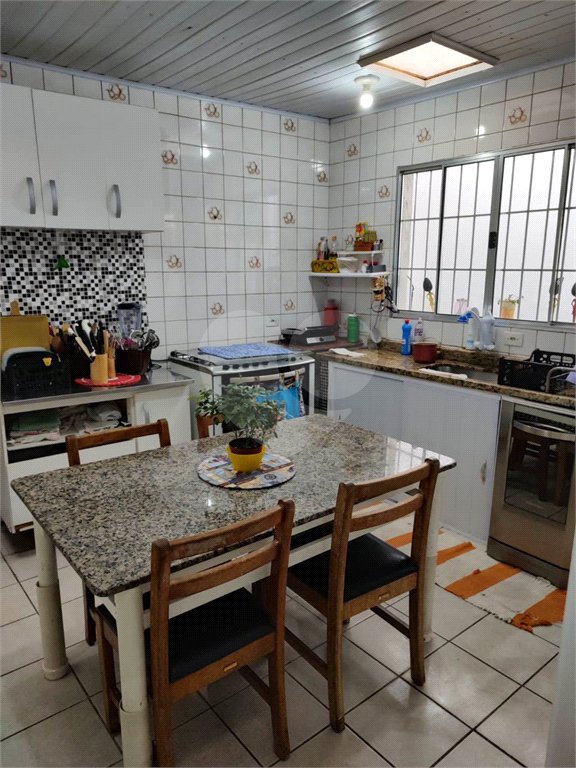 Casa à venda com 4 quartos, sendo 1 suíte, em Vila Mazzei, São Paulo, SP