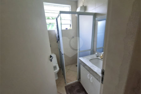 Casa à venda com 4 quartos, sendo 1 suíte,  em Vila Clementino, São Paulo, SP
