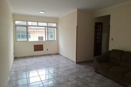 Apartamento Amplo a Apenas 120 Metros da Praia – Localização Privilegiada na Ponta da Praia!