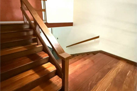 Sobrado à venda com 5 quartos, sendo 3 suítes, em Jardim Leonor, São Paulo, SP