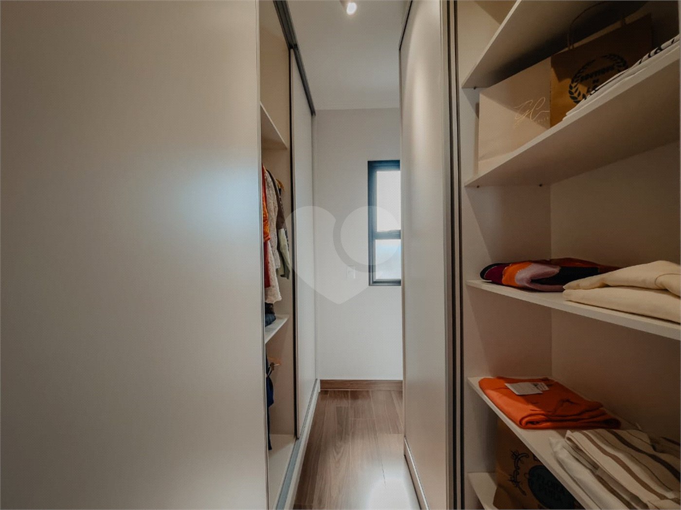 Casa à venda com 3 suítes no condomínio Residencial Viena, Indaiatuba - SP