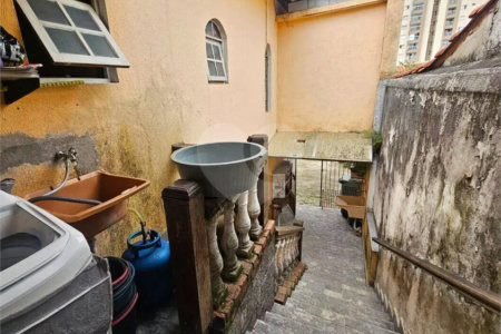 Casa Térrea à venda com 3 quartos, sendo 1 suíte, no Centro, Poá, SP
