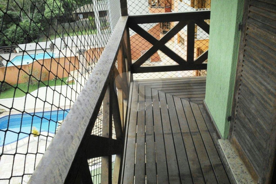 Casa à venda com 4 quartos, sendo 2 suítes,  em Horto, São Paulo, SP