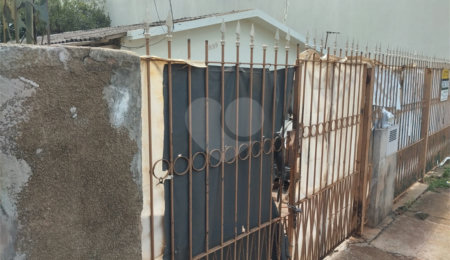 Casa à venda com 3 quartos em Jardim Santa Lúcia, Araraquara, SP