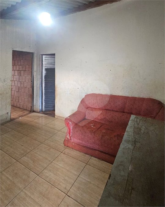 Casa à venda com 2 quartos em Jardim Ivone 1ª Seção, Ponta Porã, MS