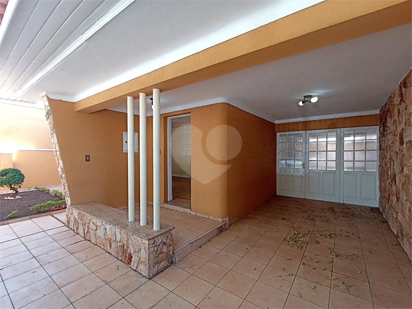 Casa à venda com 3 quartos, sendo 2 suítes,  no Centro, Itapetininga, SP