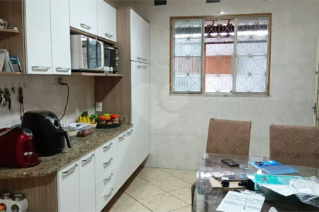 Casa à venda com 3 quartos, sendo 1 suíte, em Santíssimo, Rio de Janeiro, RJ