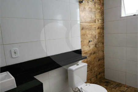 Casa à venda com 2 quartos, sendo 1 suíte, em Residencial Vila Martins, Salto, SP
