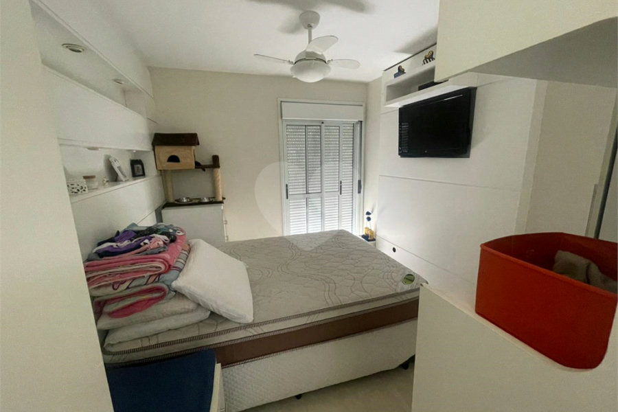 Casa à venda com 4 quartos, sendo 2 suítes, no condomínio Narandiba 23, São Paulo - SP
