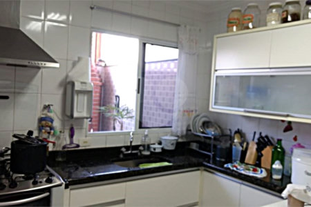 Casa à venda com 3 quartos, sendo 1 suíte,  no condomínio Residencial Água Fria, São Paulo - SP