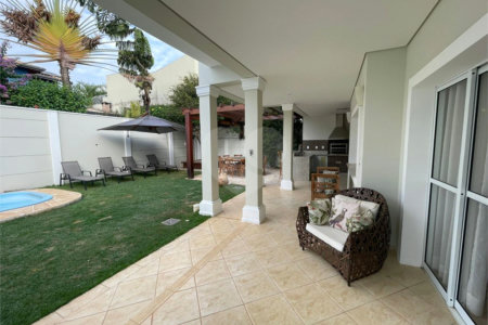 Casa à venda com 3 suítes no condomínio Villagio Di Verona, Vinhedo - SP