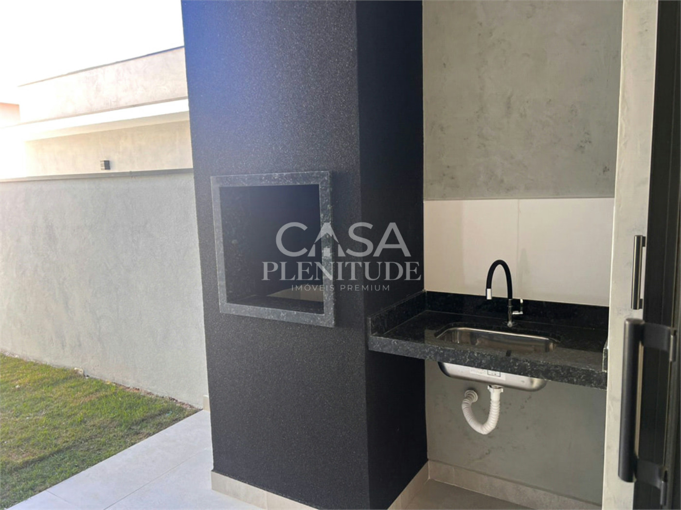 Casa em condomínio à venda com 2 quartos, sendo 1 suíte,  em Residencial Bosques dos Ipês, Tatuí, SP