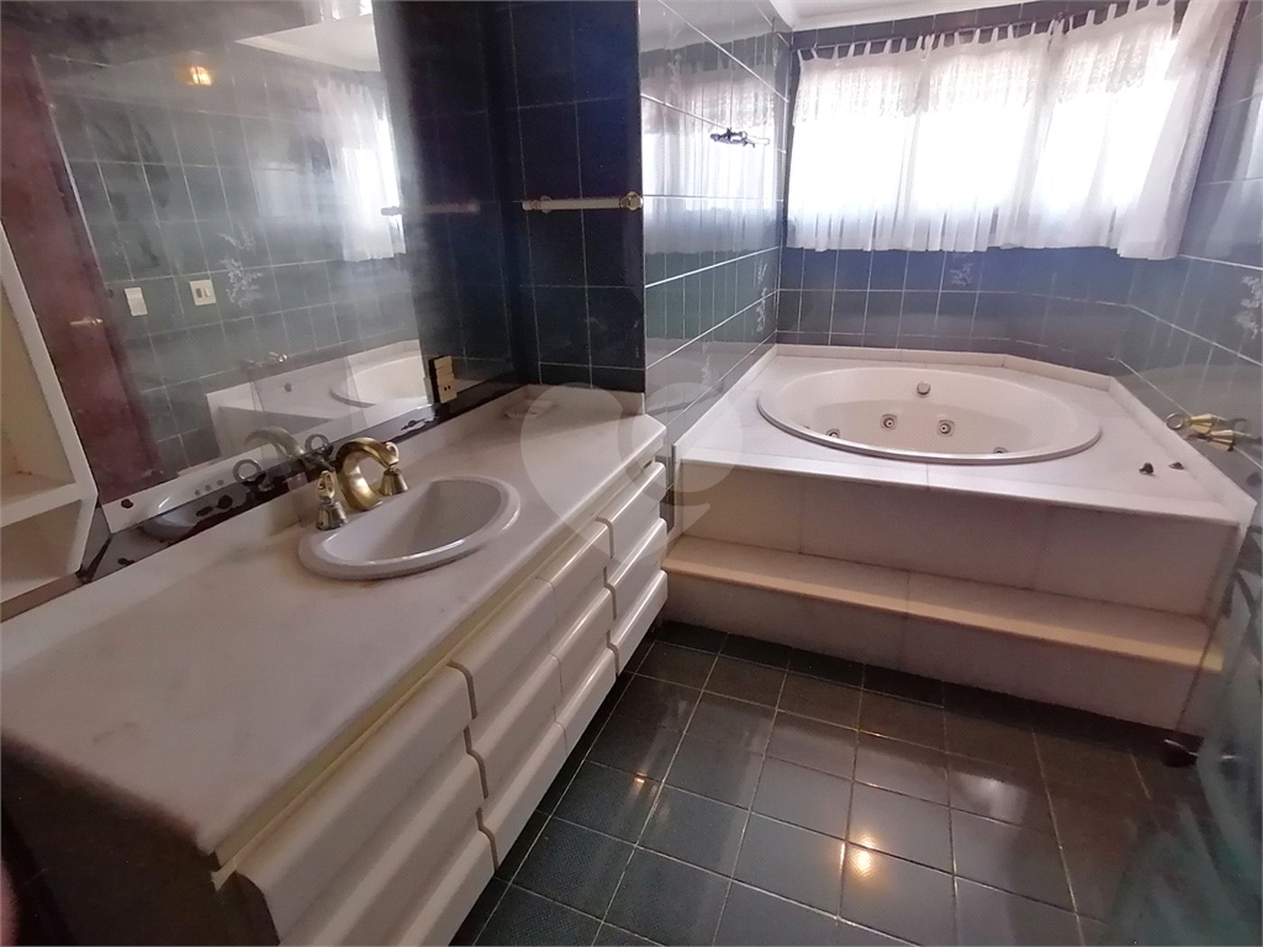APARTAMENTO À VENDA NO IPIRANGA, 220M2 4 QUARTOS E 2 SUITES