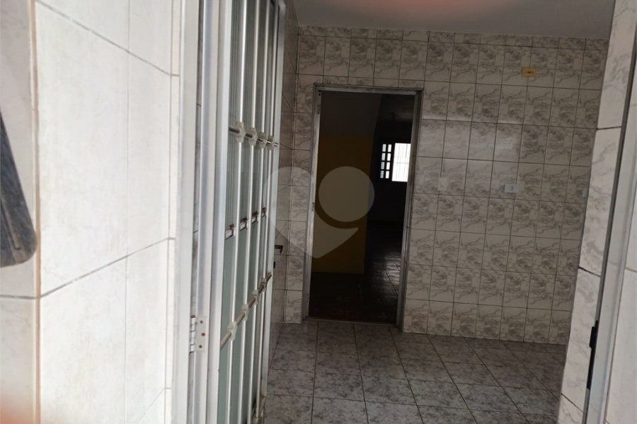 Sobrado à venda com 3 quartos em Santa Terezinha, São Paulo, SP