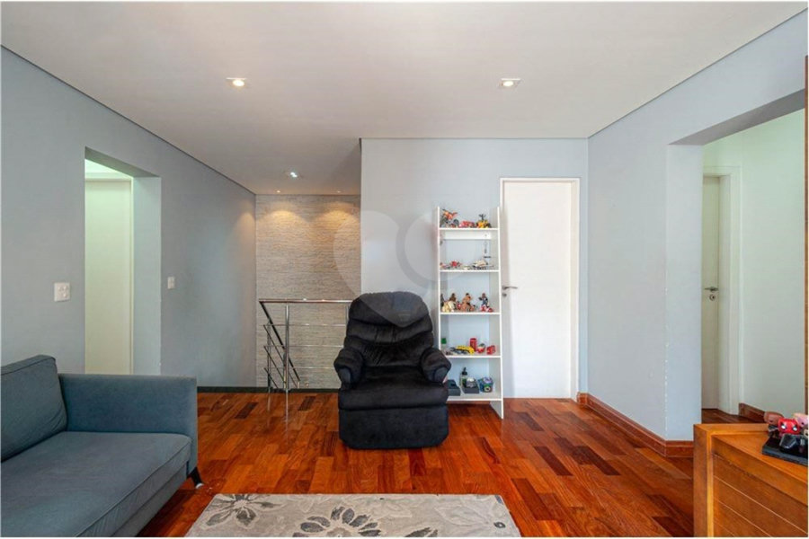 Casa para alugar com 5 quartos, sendo 4 suítes, no condomínio Colinas Japore, São Paulo - SP