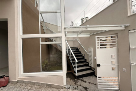 Casa à venda com 2 suítes em Água Fria, São Paulo, SP