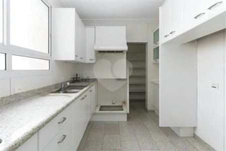 Apartamento á venda - Liberdade