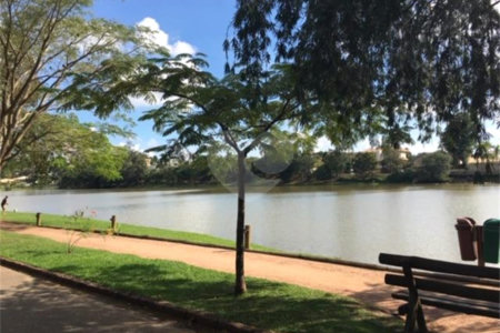 Casa à venda com 7 quartos, sendo 2 suítes, no condomínio São Joaquim, Vinhedo - SP