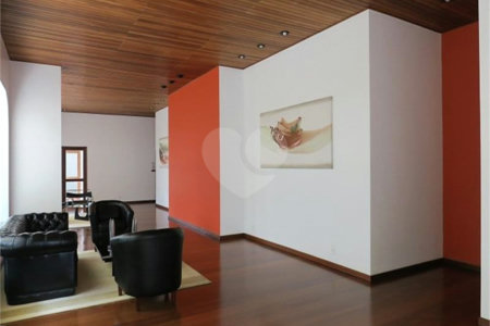 Apartamento à venda com 3 quartos, sendo 1 suíte,  em Real Parque, São Paulo, SP