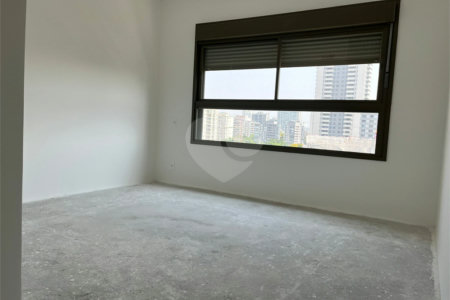 Apartamento à venda com 3 suítes em Campo Belo, São Paulo, SP