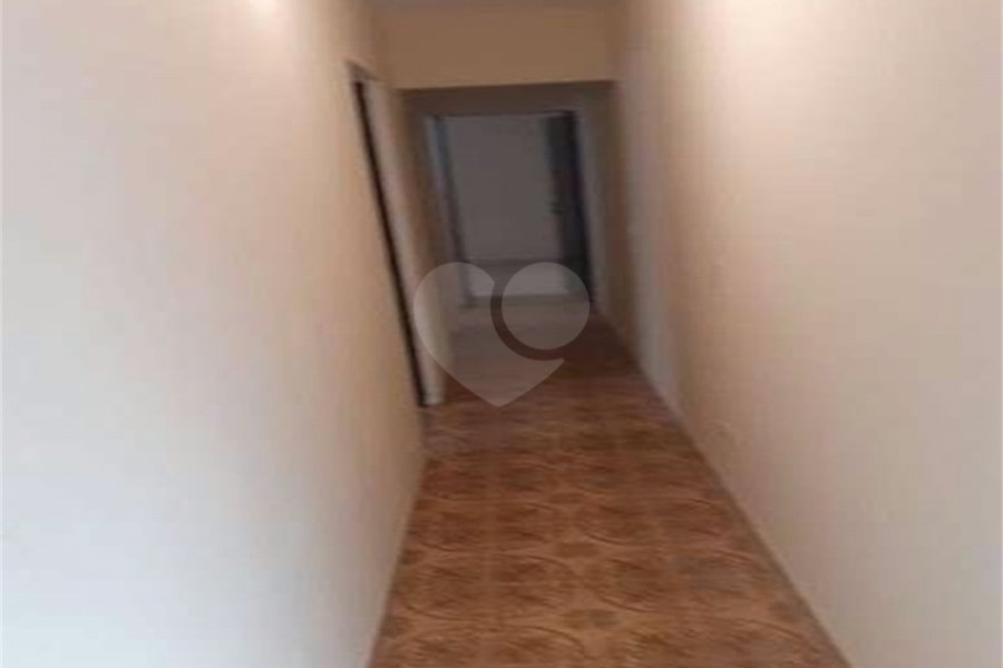 Sobrado à venda com 6 quartos, sendo 1 suíte,  em Jardim Las Vegas, Guarulhos, SP