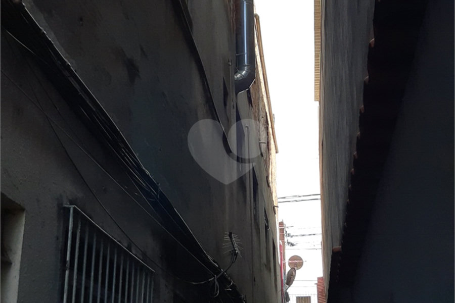 Sobrado à venda com 20 quartos em Jardim Peri, São Paulo, SP