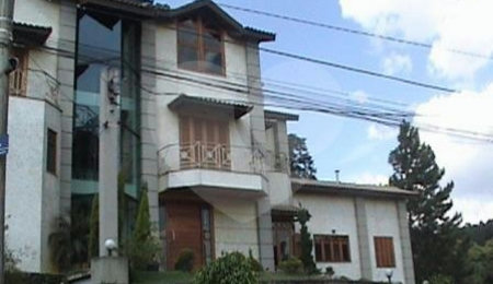 Sobrado à venda com 4 suítes em Horto, São Paulo, SP