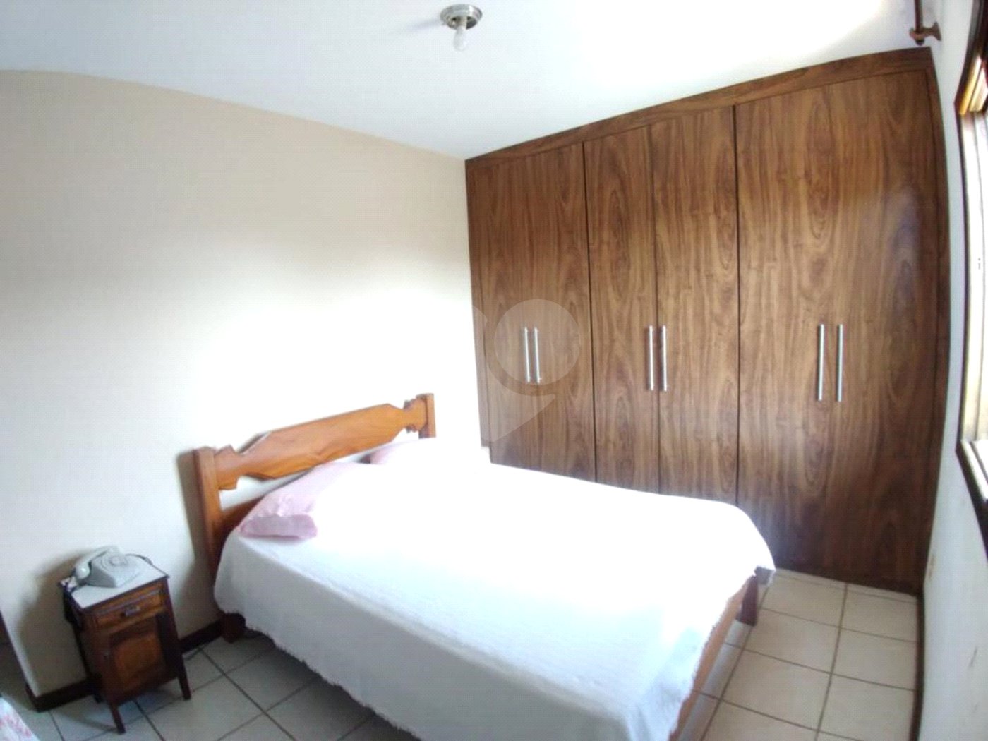 Casa à venda com 3 quartos, sendo 2 suítes,  em Vila Oliveira, Mogi das Cruzes, SP
